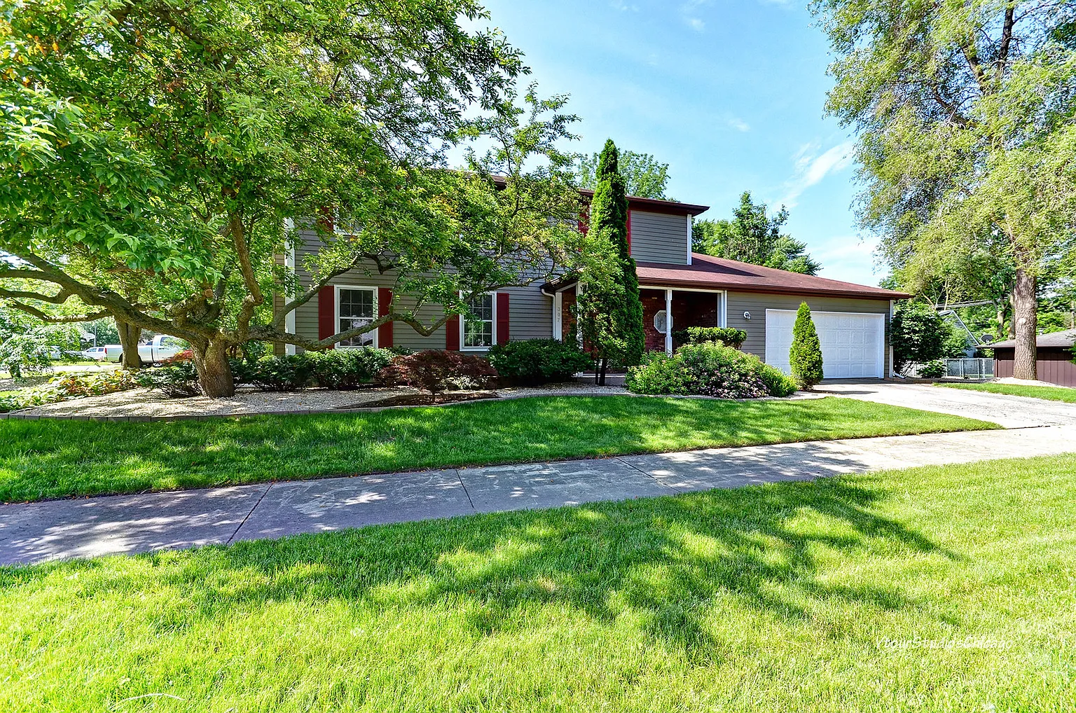 307 Ridge St photo 1