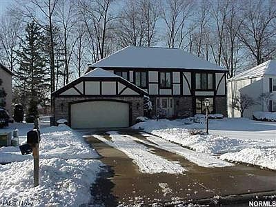 1st image of 15576 Parkwood Ln