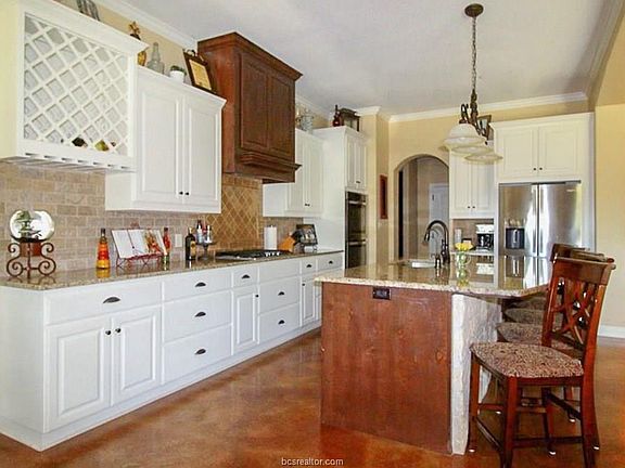 4th image of 4106 Wild Creek Ct