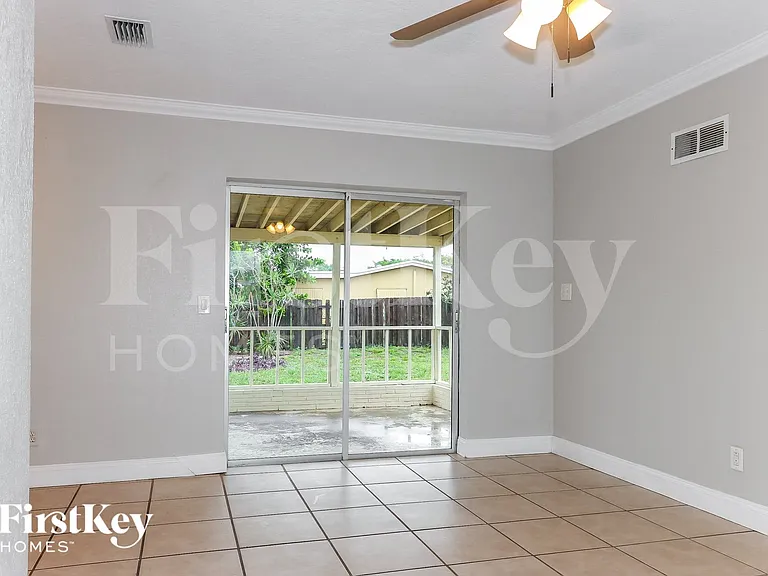 6231 NW 20th St — Photo 5