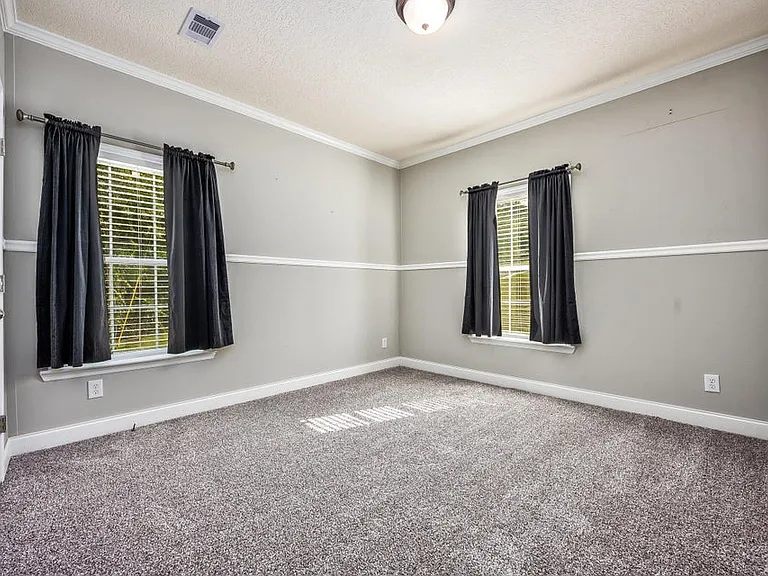 1085 Tallokas Rd — Photo 33