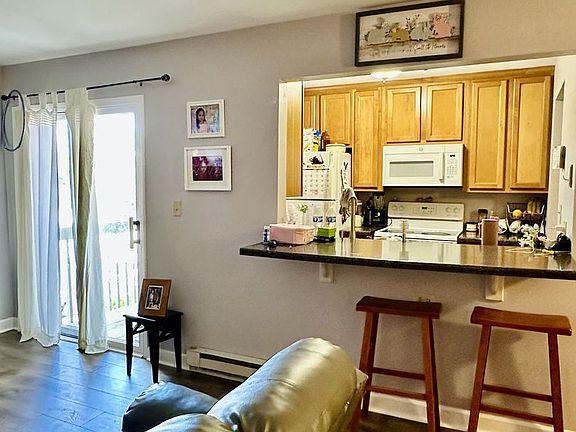 4th image of 1332 Cunat Ct APT 2A