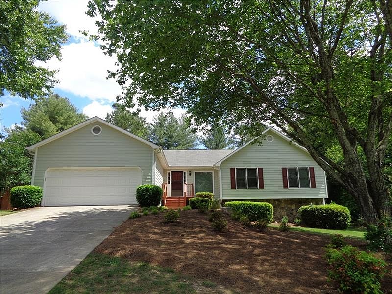 2nd image of 2660 Holly Springs Dr
