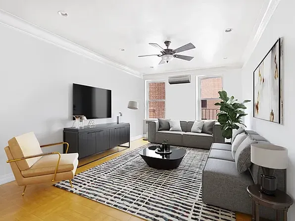 208 East 28th Street image 1 of 17