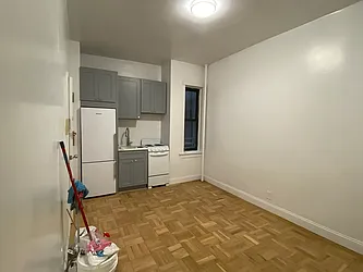 309 West 54th Street, #3D