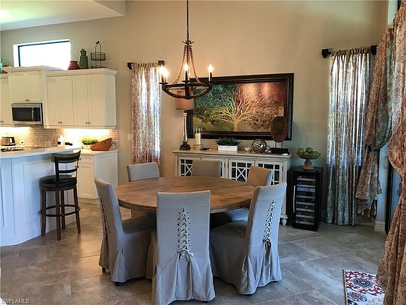 3rd image of 11360 Paseo Dr