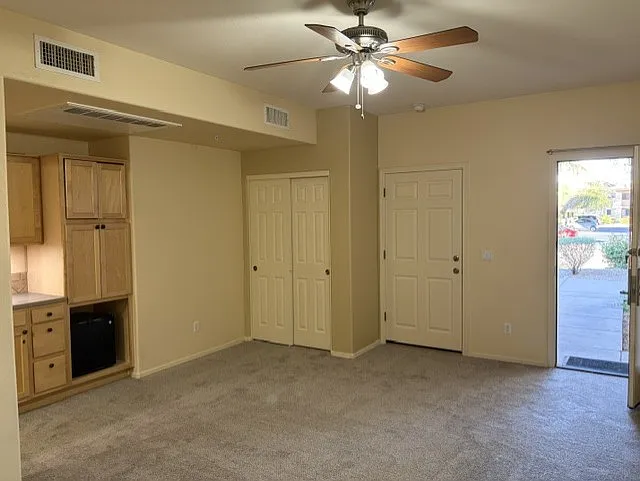 Studio, 350 sqft, $850 — Photo 3