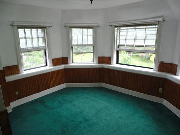 3rd image of 620 Madison Ave #10