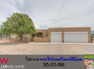 762 Calle De Blas, Corrales, NM 87048