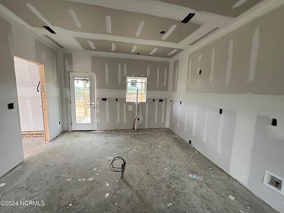 5th image of 402 Fynloch Chase Drive