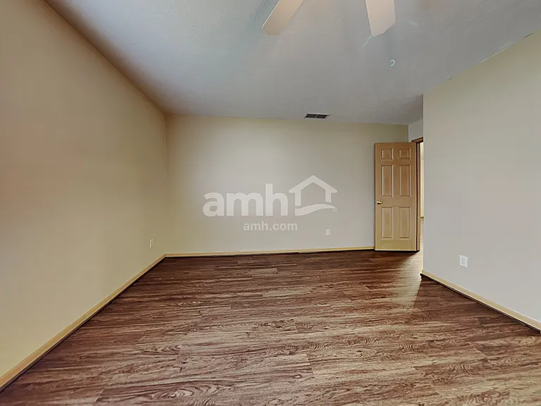 3370 Redbud Dr — Photo 9