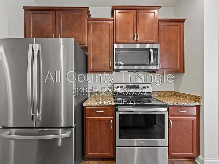 1005 Amber Shadow Dr — Photo 19