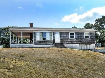 3 Wampanoag Trl, Dennis, MA, 02638