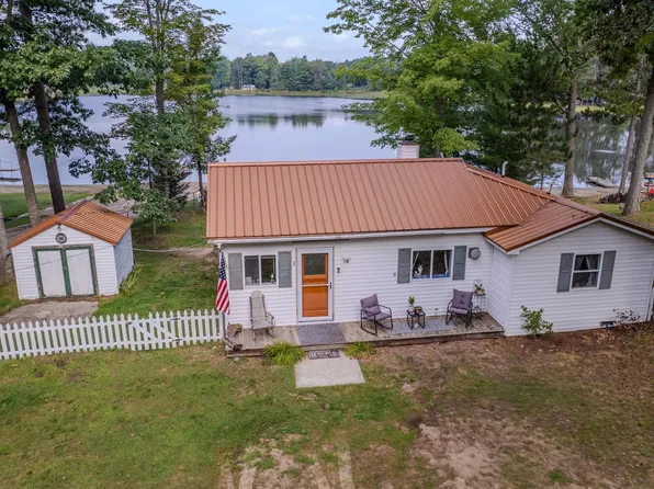 5370 Jerry St, Gladwin, MI 48624