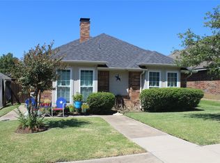 1503 Ranchview Ln, Carrollton, TX 75007