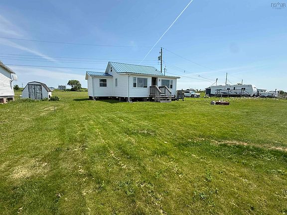 3rd image of 115 Fishing Point Rd