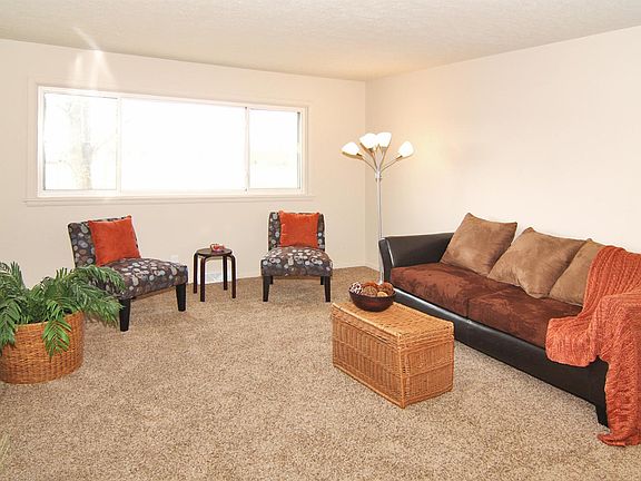 4th image of 6140 Winnpeny Ln