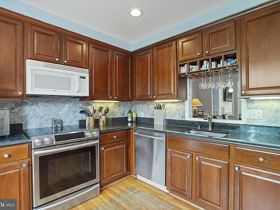 5th image of 6726 Towne Lane Ct