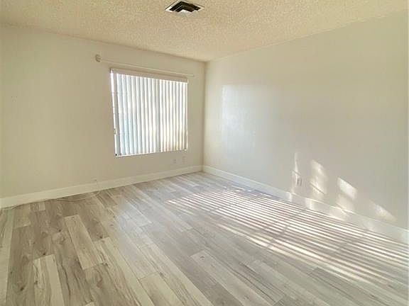 4th image of 4837 Nara Vista Way Unit 101