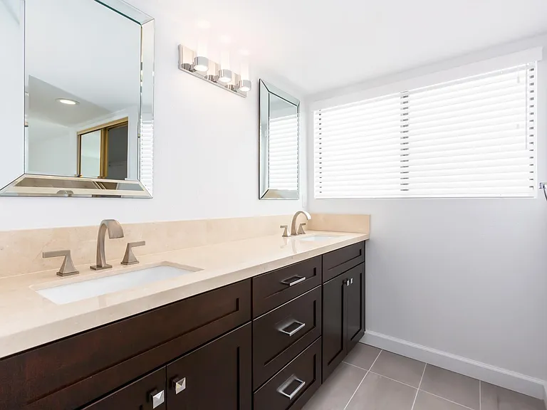 1738 S Bentley Ave #302 — Photo 39