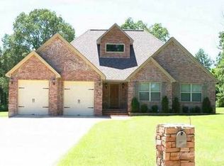 108 Lennie Beck Ln, Searcy, AR 72143