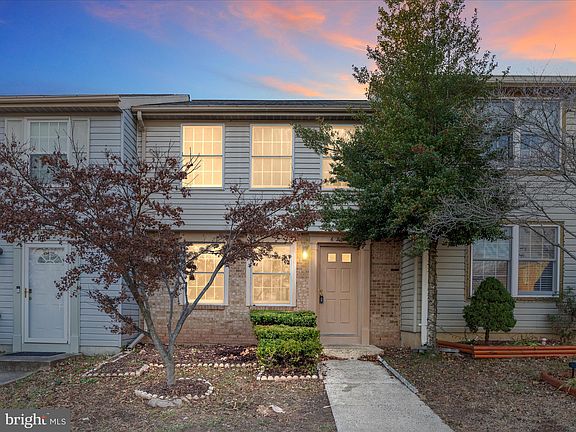 2nd image of 6320 Lightburn Ct
