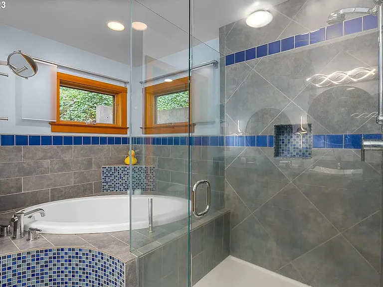3030 NW Cornell Rd — Photo 21