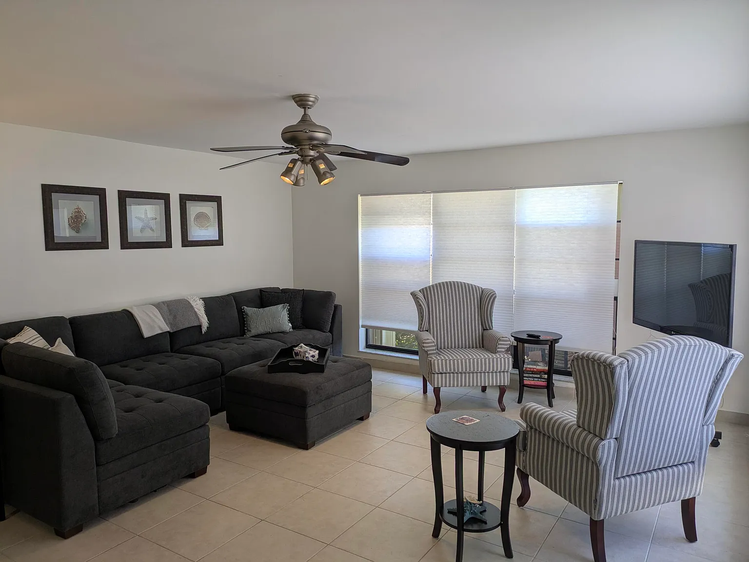 2 bed, 2.0 bath, 1241 sqft, $3,250 — Photo 2