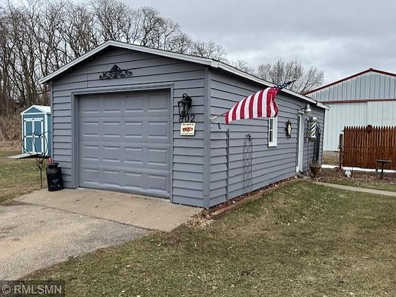 5th image of 802 4th St