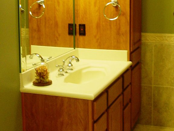 His & Her sinks in the Master bathroom