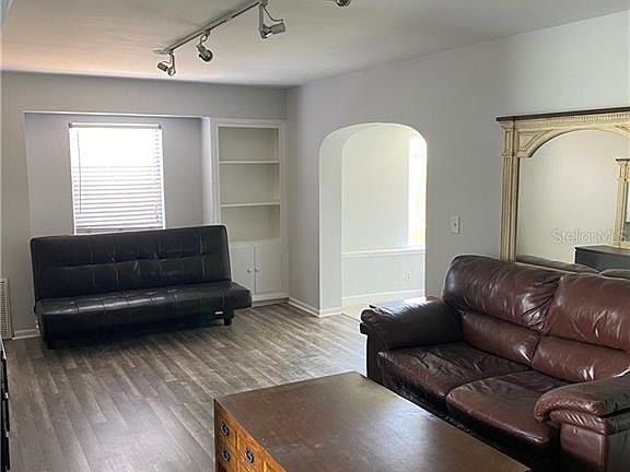 5th image of 4923 Stolls Ave