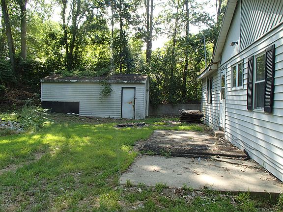 5th image of 432 Vass Ave