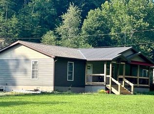 12 Byrd Ln, Hamlin, WV 25523