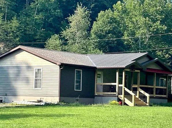 12 Byrd Ln, Hamlin, WV 25523