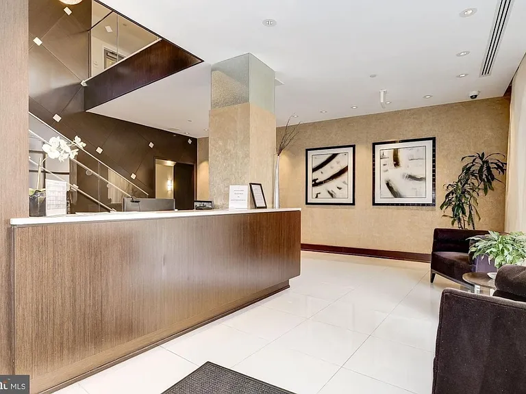 440 L St NW #904 — Photo 18