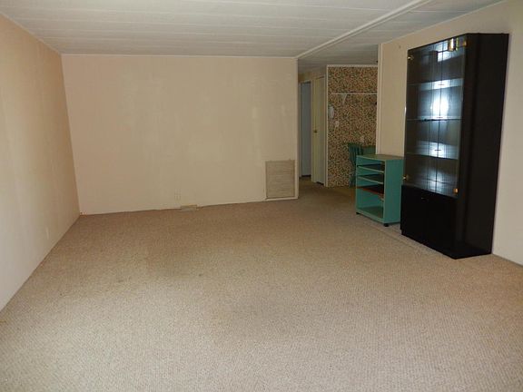 4th image of 605 Draco Dr