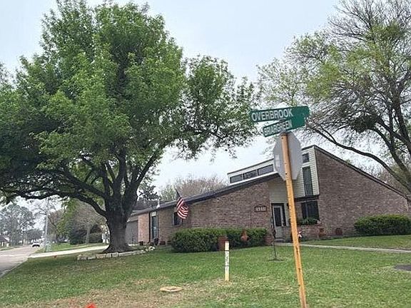 5th image of 14326 Overbrook Ln