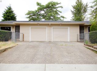 15421 SE Stark St, Portland, OR 97233