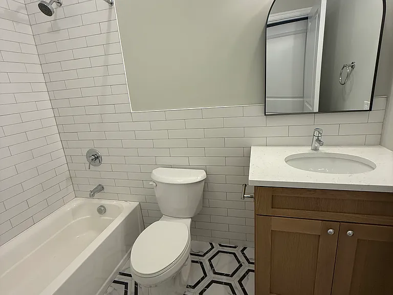 40 Shaw Ave #1 — Photo 9