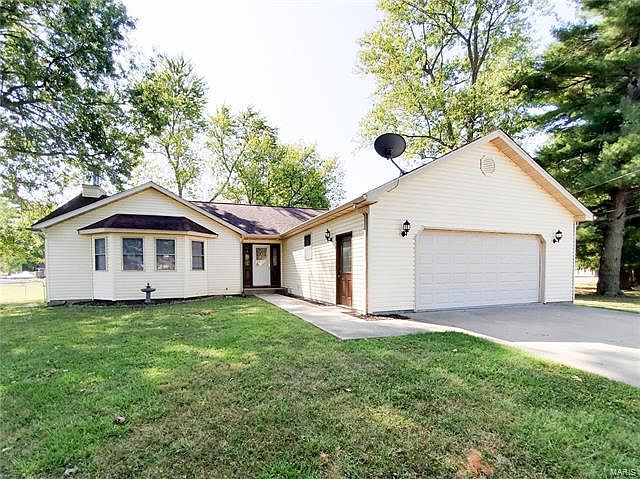 1st image of 4904 Redwood Ln