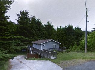 21 Cove Ct, Whitethorn, CA 95589