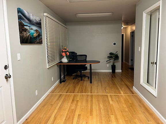 4th image of 12465 SW 72nd Ave