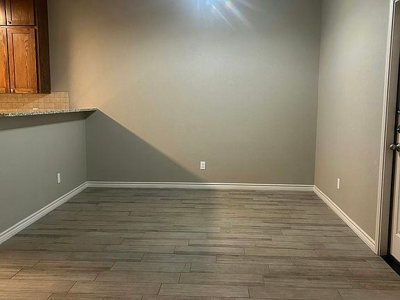 3rd image of 2607 Leroy Ln Unit A