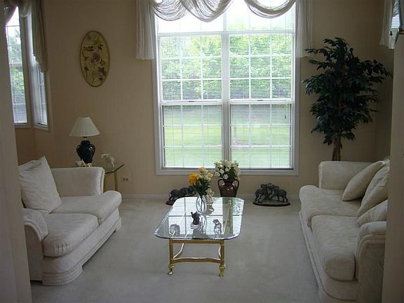 Living Room 13x12