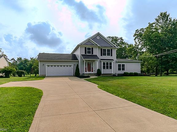 2nd image of 1331 Bennett Rd