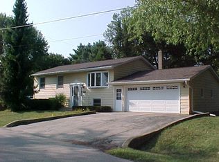 212 W Main St, Poplar grove, IL 61065