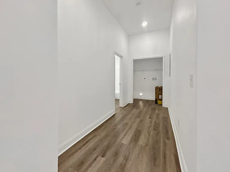 4030 N Miro St — Photo 5