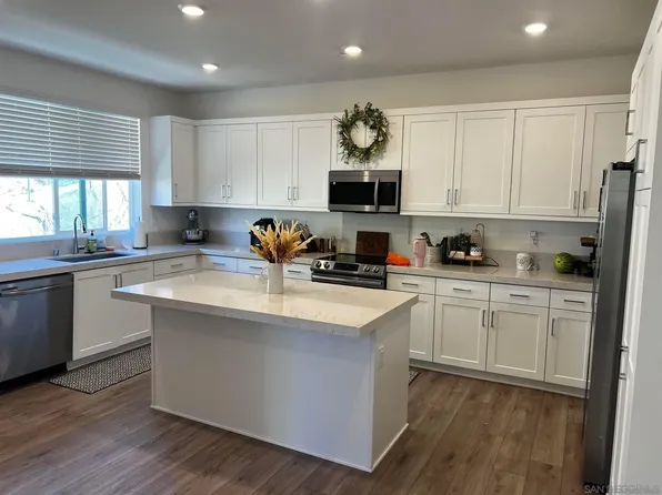 812 Makani St Unit 4, Chula Vista, CA 91911