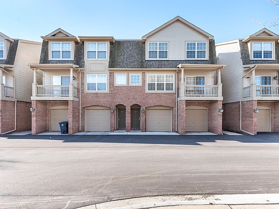 2nd image of 2762 Barclay Way