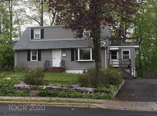 180 W Orchard St, Allendale, NJ 07401